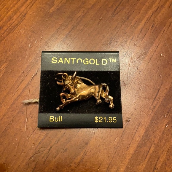 Vintage Santogold Bull Taurus Charm - Picture 1 of 4